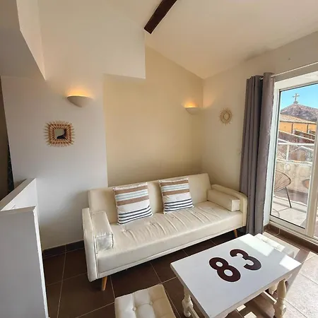 Daire Sur Le Toit De